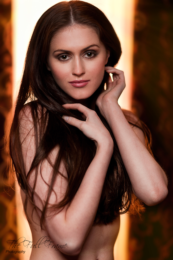 IMAGE: http://www.thefullframe.co.uk/images/Olivia_s-7.jpg